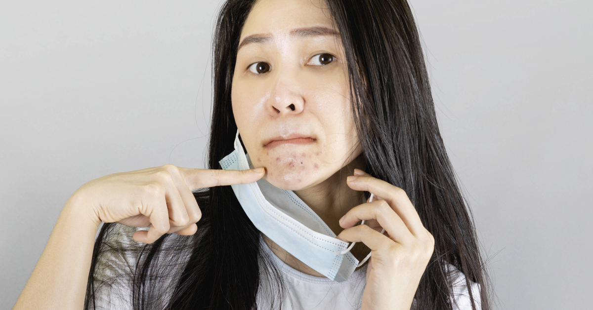 how to prevent voice cracks while singing
