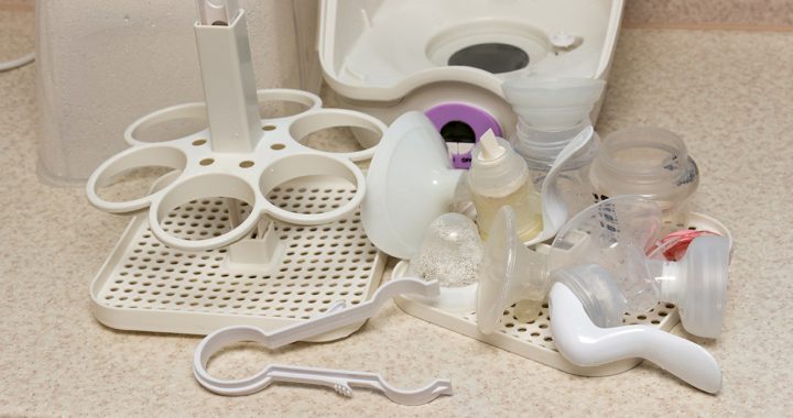 cleaning breast pump kit