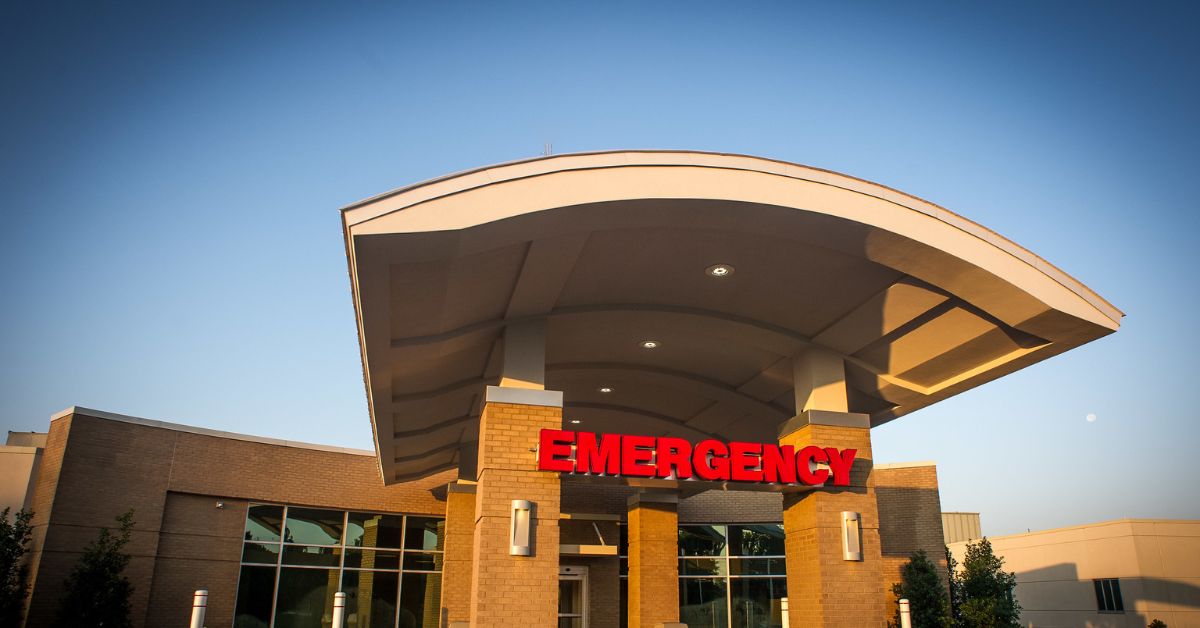 should i go to the emergency room, difference between urgent care and emergency room