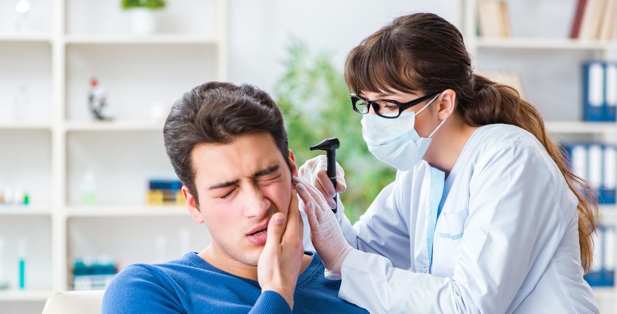 signs of an ear infection
